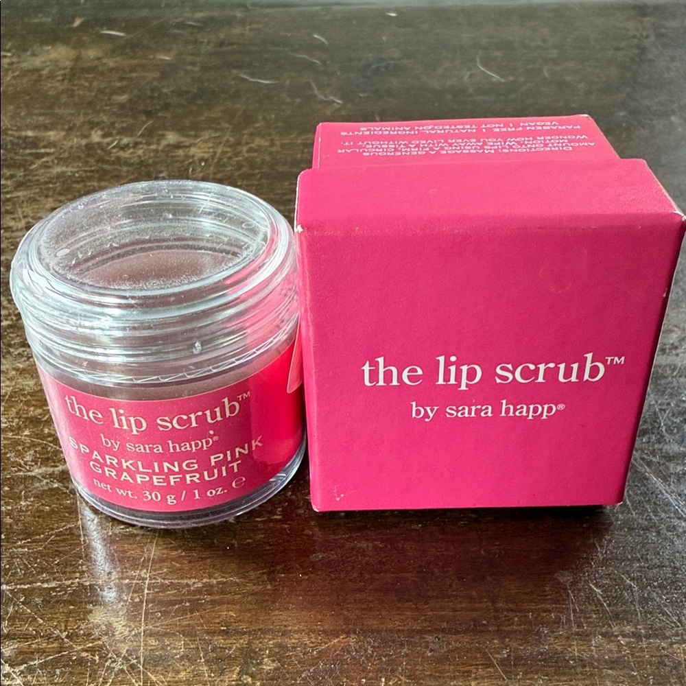 The Lip Scrub by Sara Happ in Sparkling Pink Grapefruit
